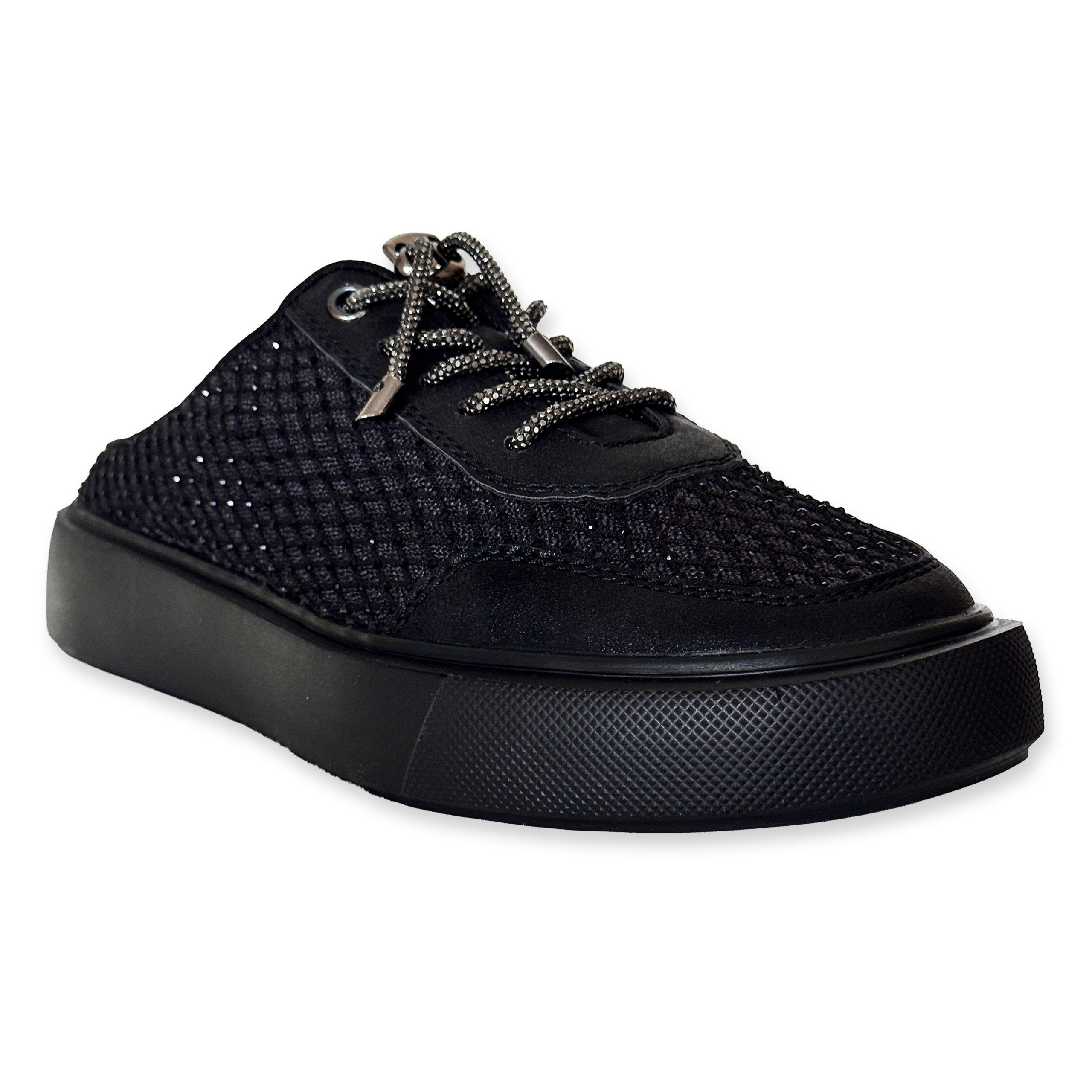 M348 - Black