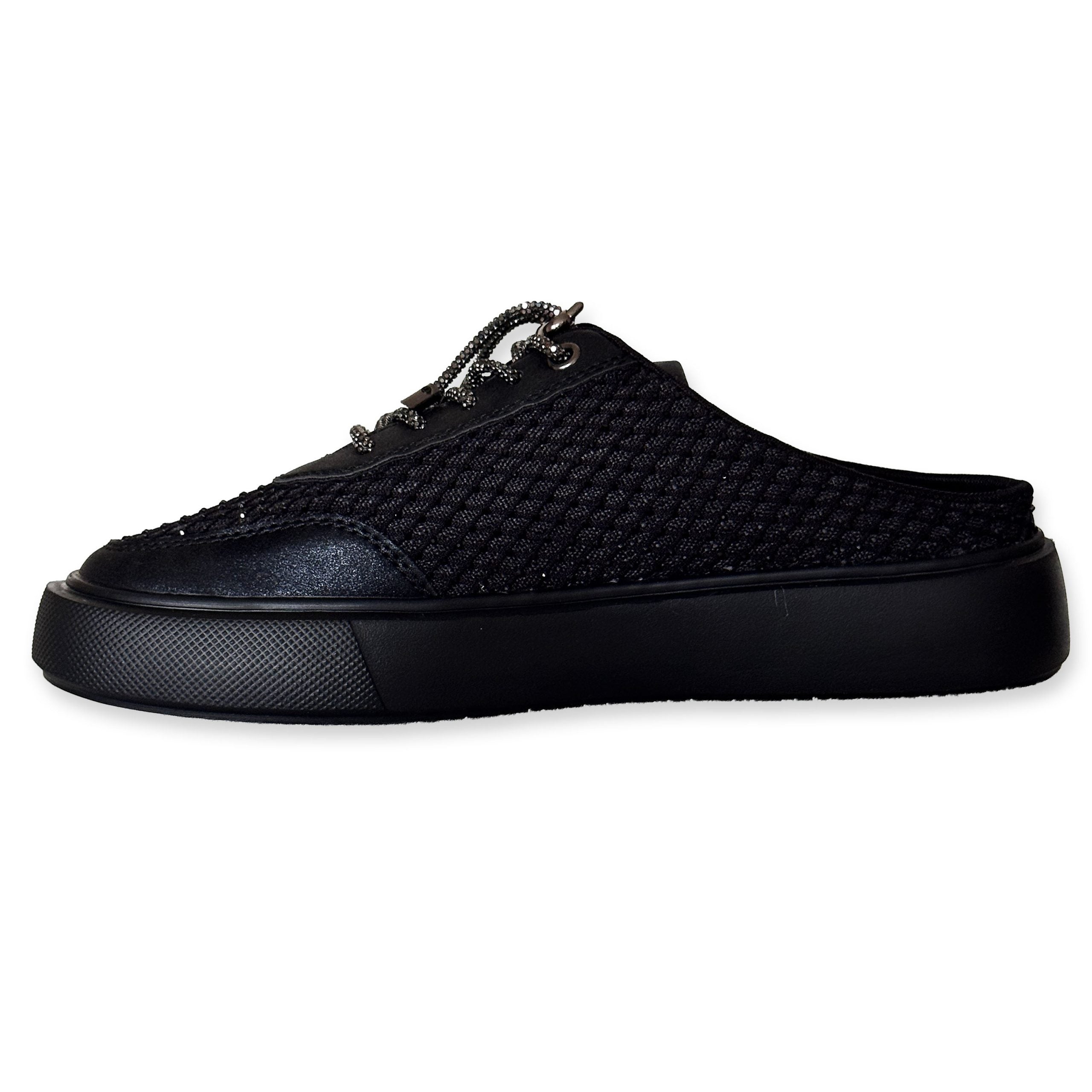 M348 - Black
