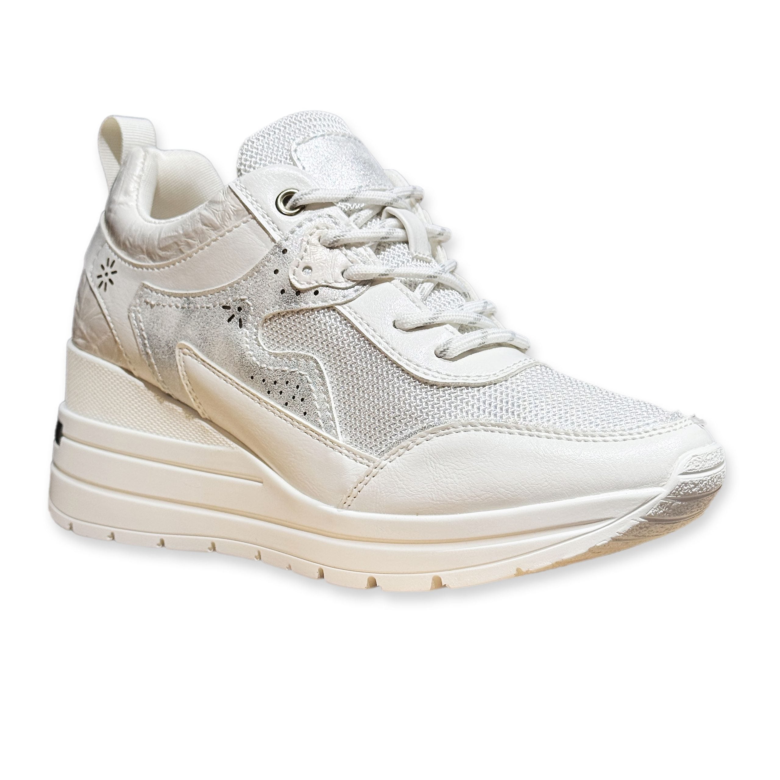 M352 - White