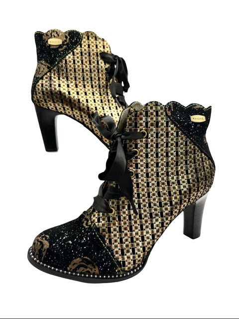 GOLDEN PETAL